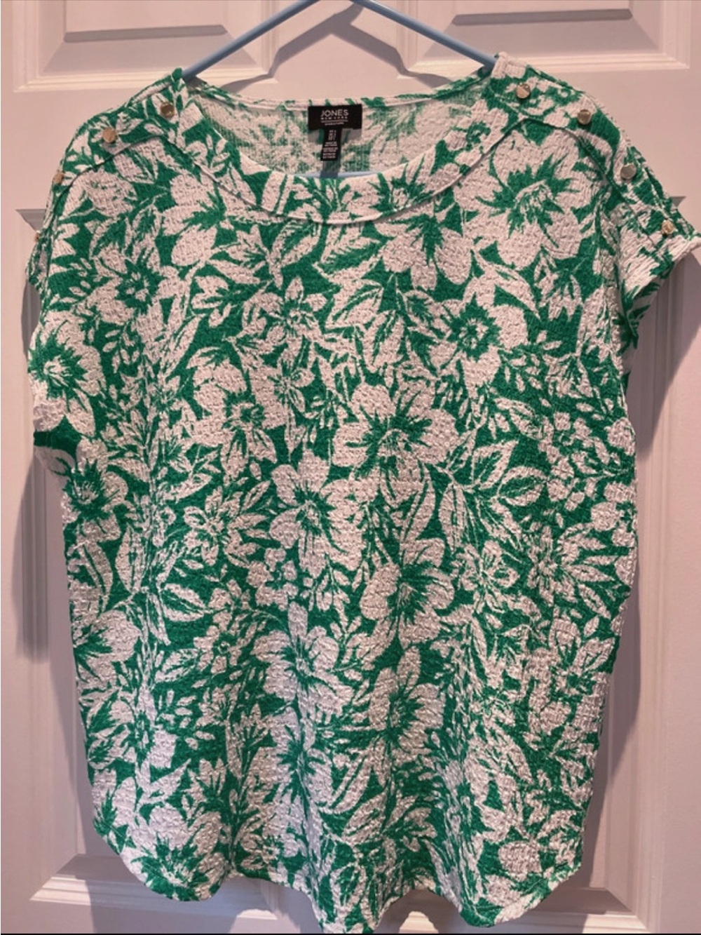 NWOT Jones New York Signature textured floral top size Large
